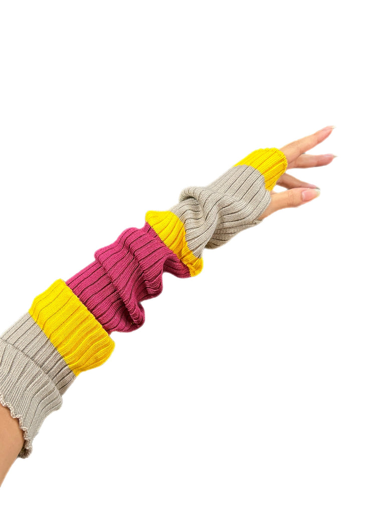 Saint Stella M Maya Knitted Mittens: Burgundy/Yellow